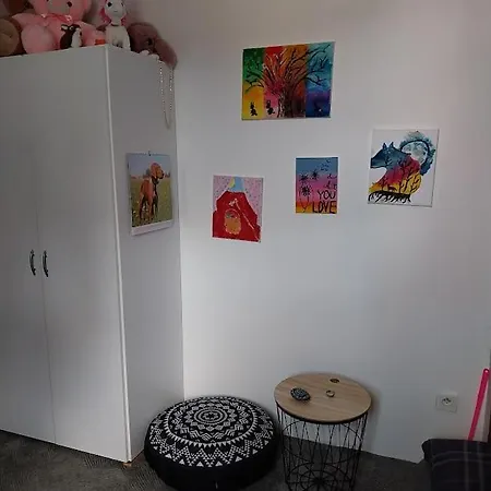 Apartman Na Vysluni فندق *